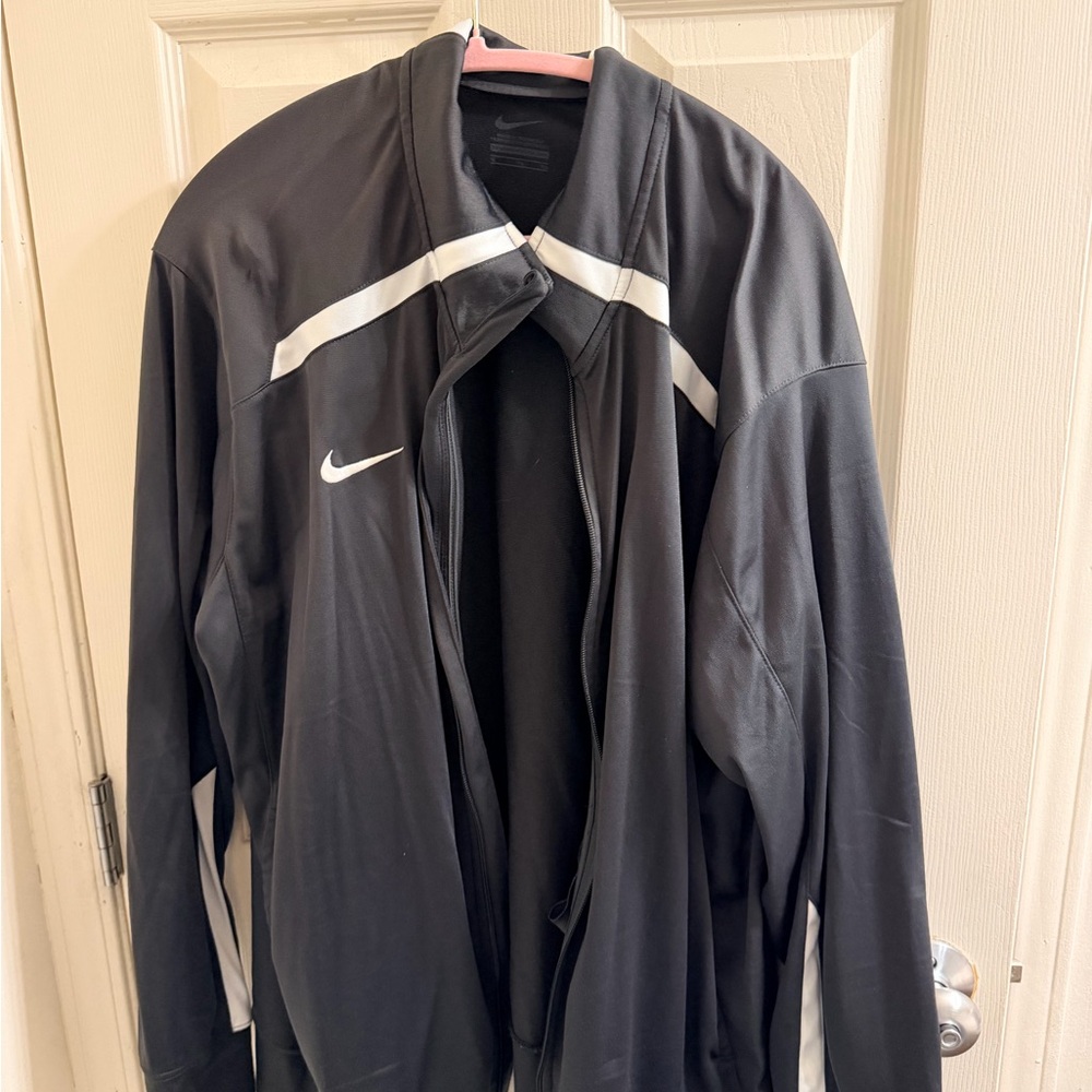 Nike Men's Black Windbreaker with White Accents